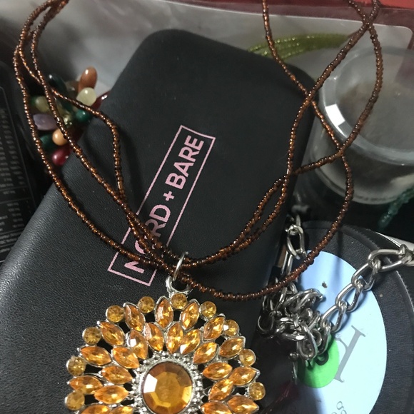 Jewelry - Pretty necklace